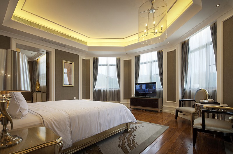 �����׷�